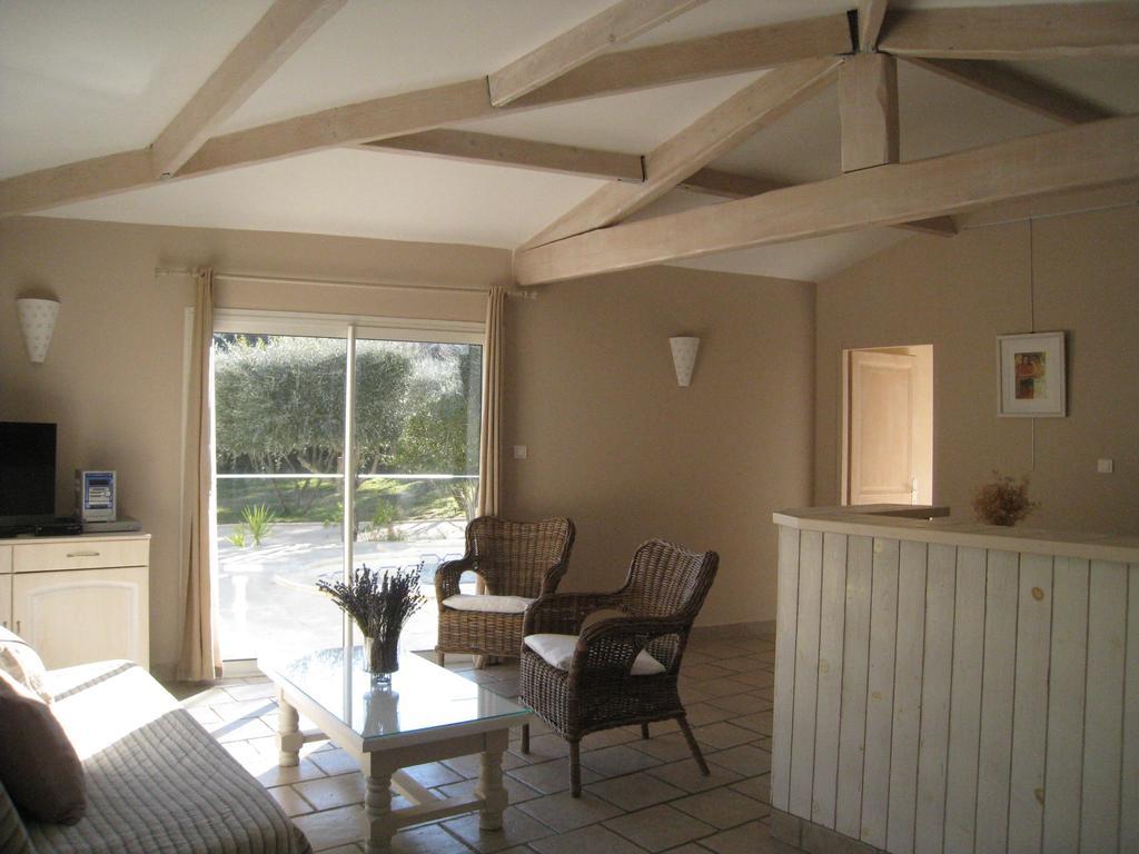 Le Clos Olives Comps  Exterior photo